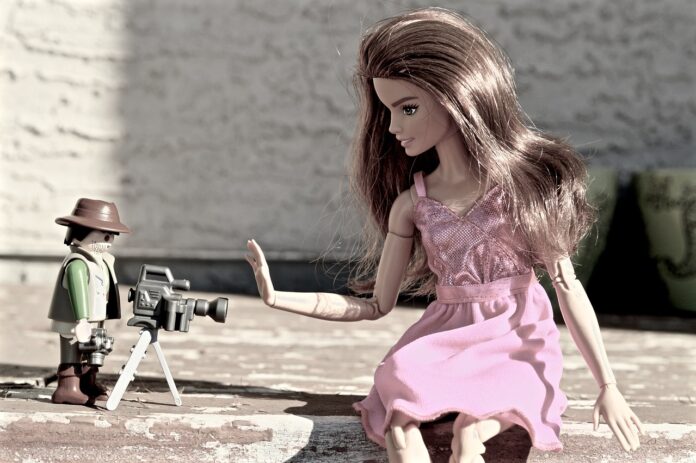 barbie, camera, paparazzi