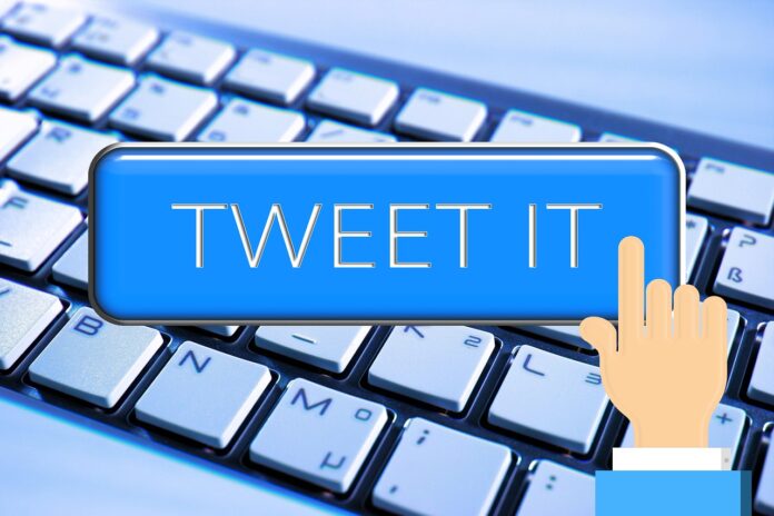 keyboard, hand, tweet